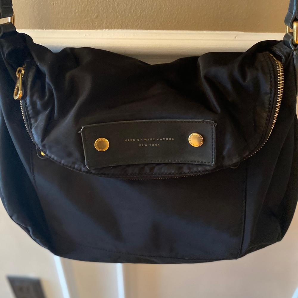 GENUINE MARC BY MARC JACOBS BLACK NYLON BAG
